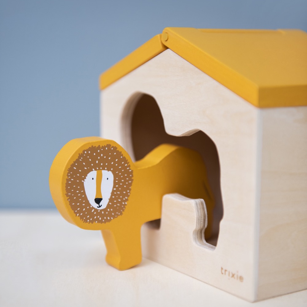 Houten huis - Mr. Lion